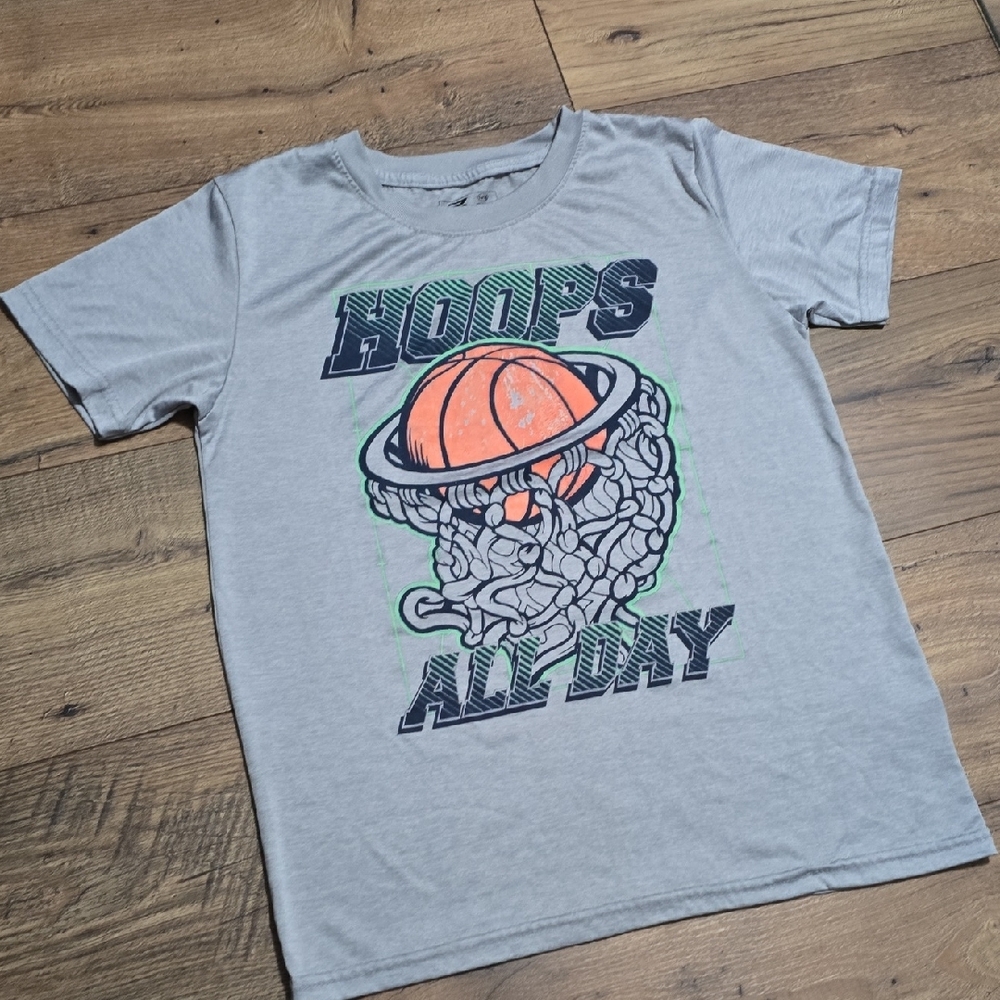 PRO ATHLETE Gray and Orange Basketball Graphic Tee